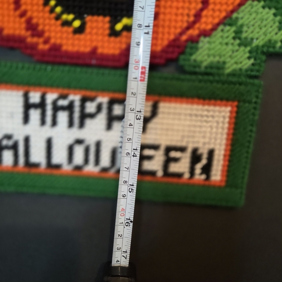 HandmadeVintage Happy Hallowen Jack O' Lantern Witch Mesh Hanging Sign 10"×15" - Picture 3 of 14
